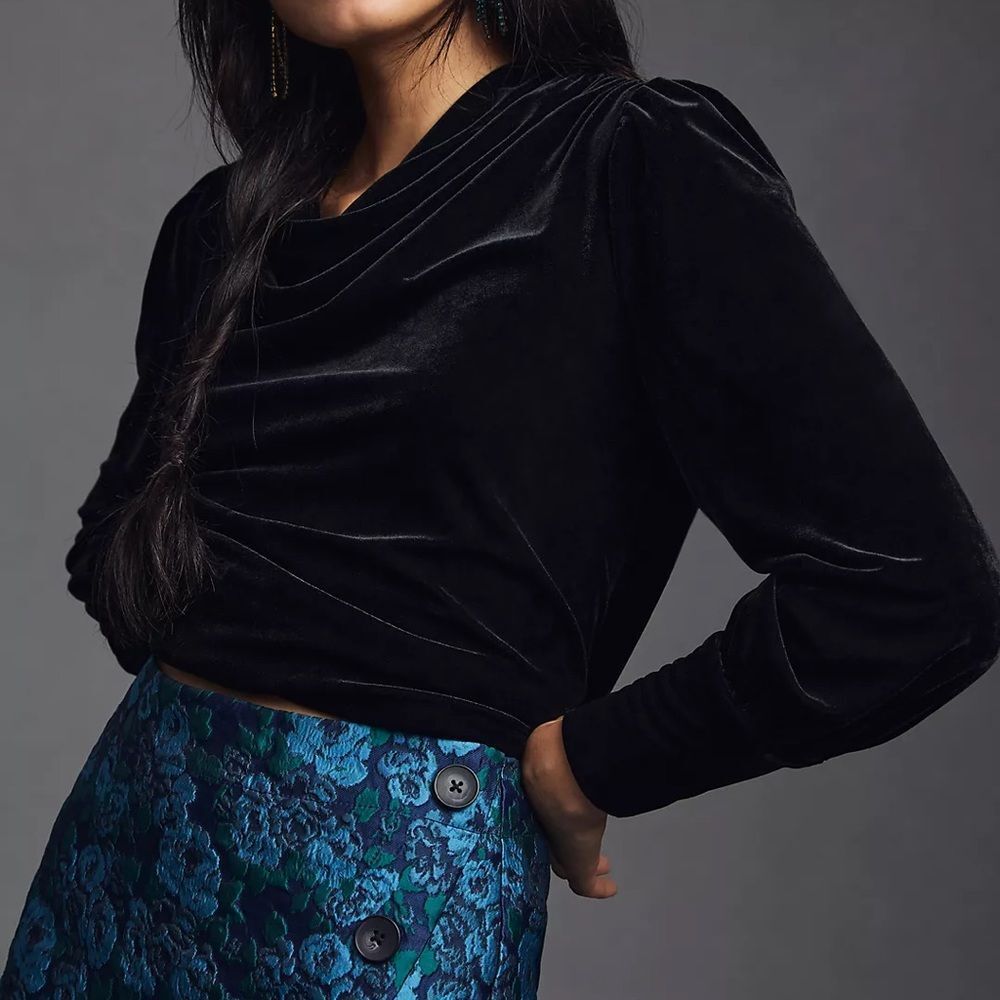 BTFL-Life | Black Velvet Pullover